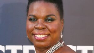 Leslie Jones height